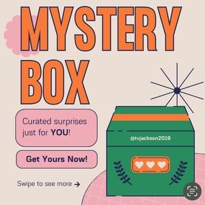 WOMEN’S Mystery Box with Green and Orange Design
